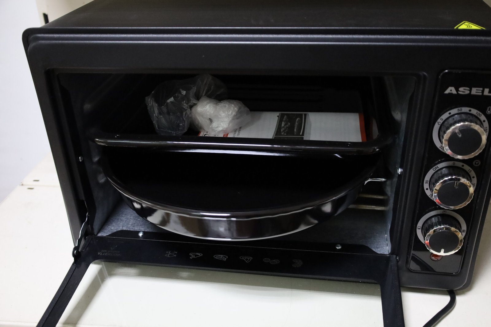 Духовка (Піч) Асель 40 л.  + таймером турбо (чорна) 40-33