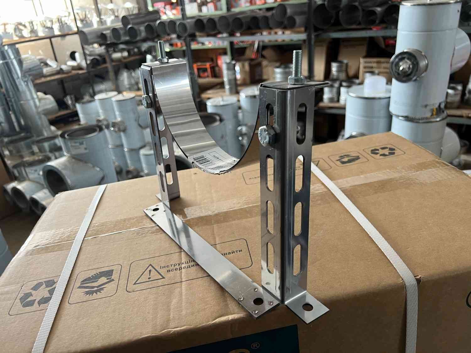 Хомут настінний дистанційний D300 дист.до 300мм