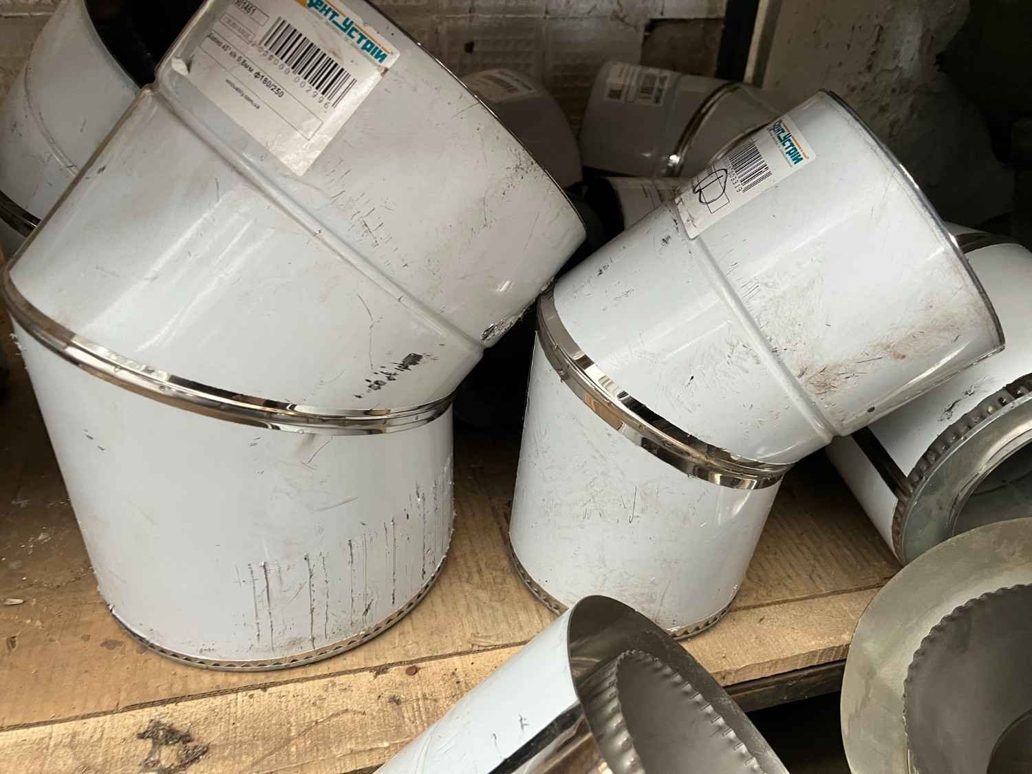 Коліно димохідне 45° сендвіч нержавіюча сталь (нерж./нерж.) Ø120/180 мм товщина 0,5 мм (коліно сендвіч димохідне)