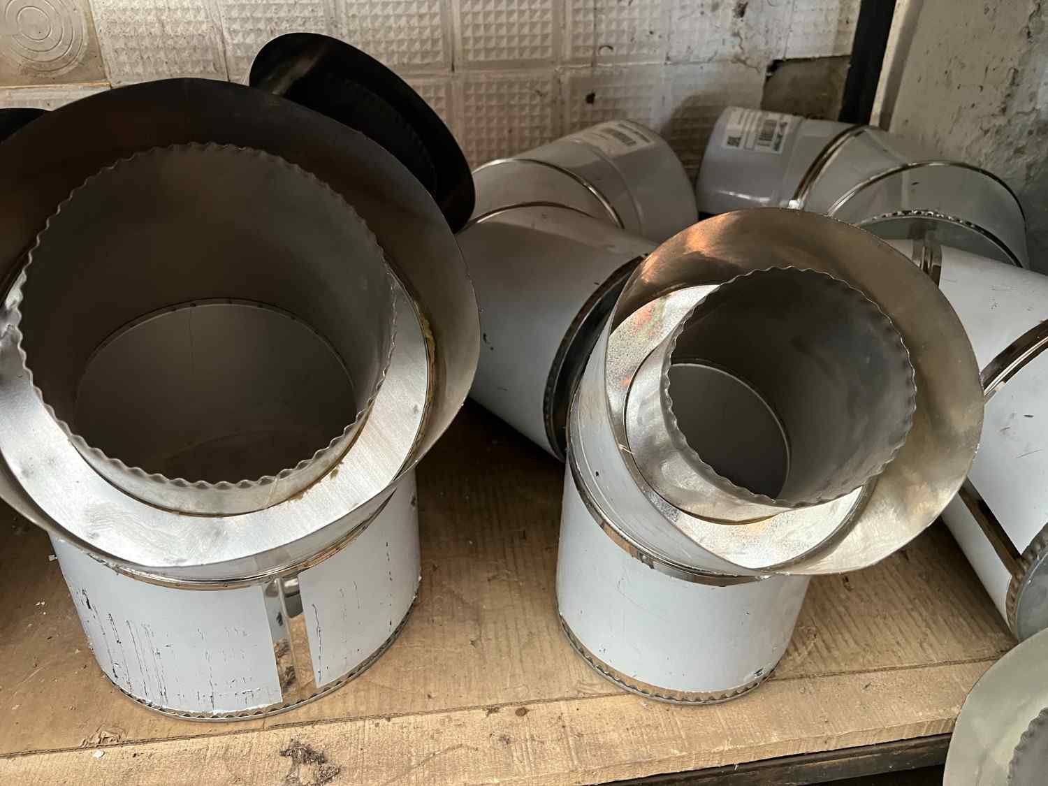 Коліно димохідне 45° сендвіч нержавіюча сталь (нерж./нерж.) Ø120/180 мм товщина 0,5 мм (коліно сендвіч димохідне)