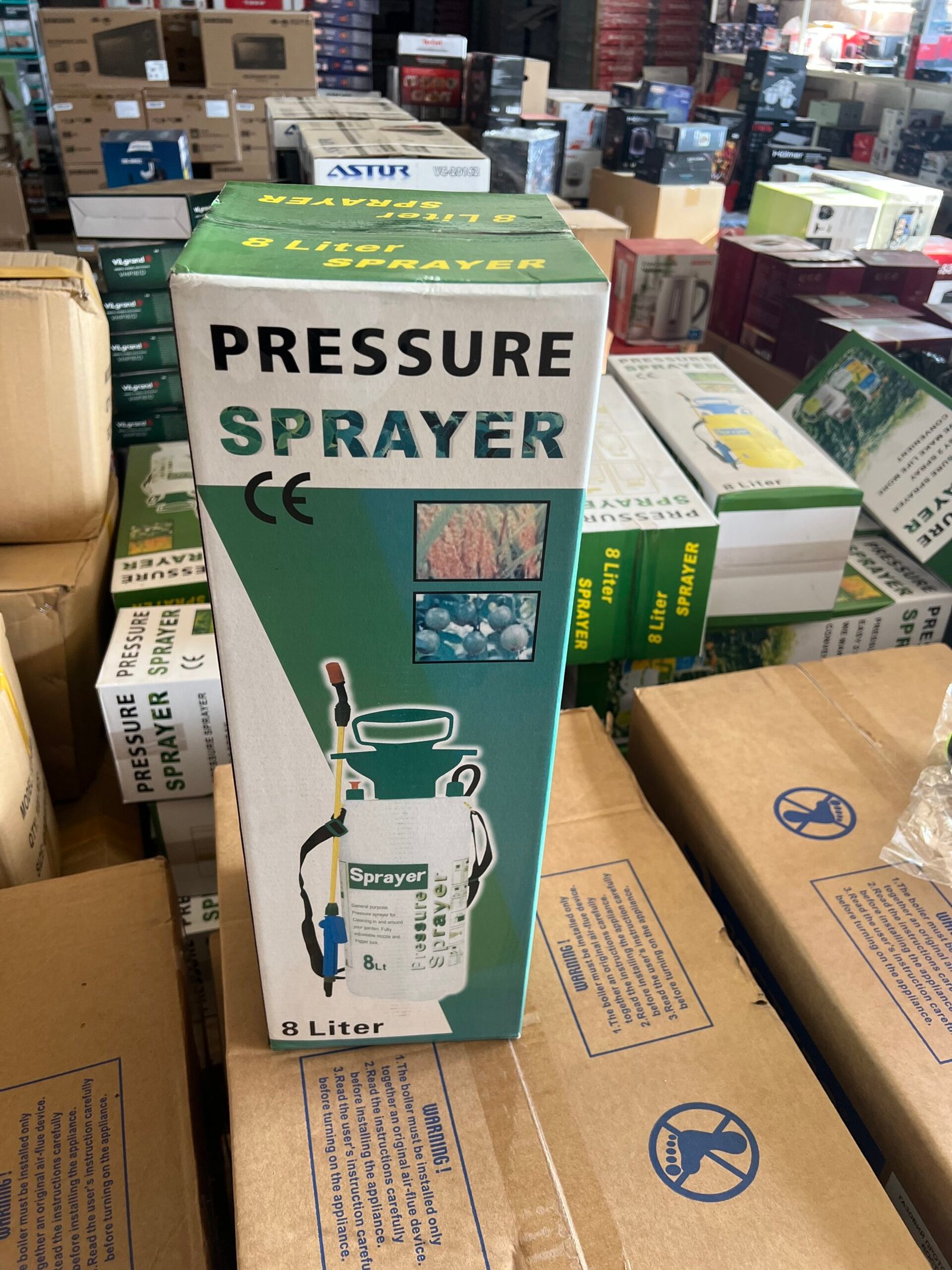 Обприскувач пневматичний Sprayer 8л білий