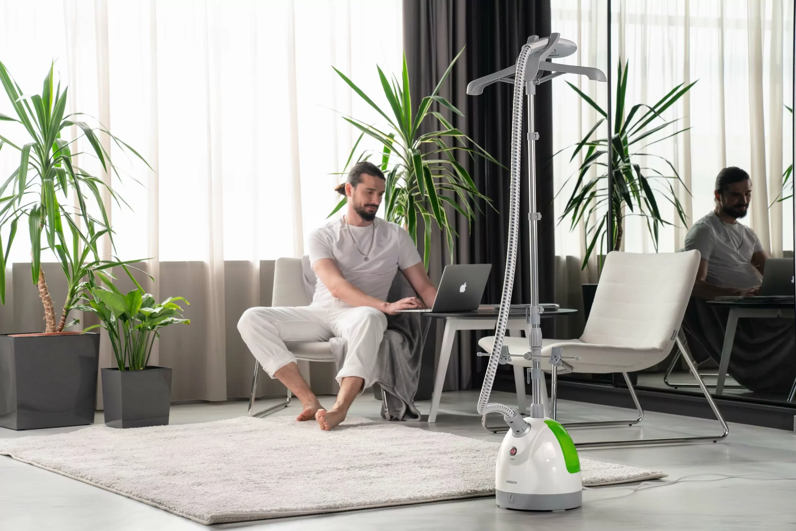 Відпарювач Ardesto IR-C8815-S, Тип: з парою. Потужність: Потужність 1785 Вт. білий)