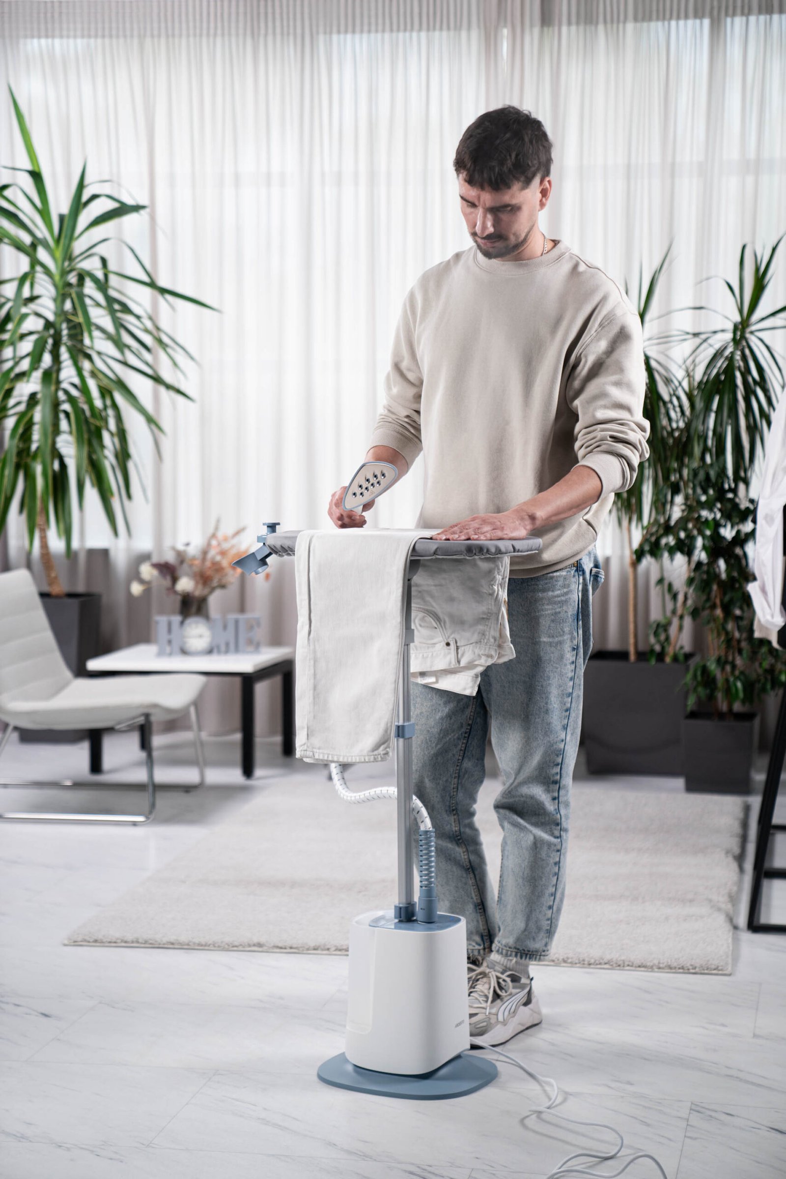 Відпарювач Ardesto IR-S26, Тип: з парою. Потужність: Потужність 1800 Вт. Постійна подача